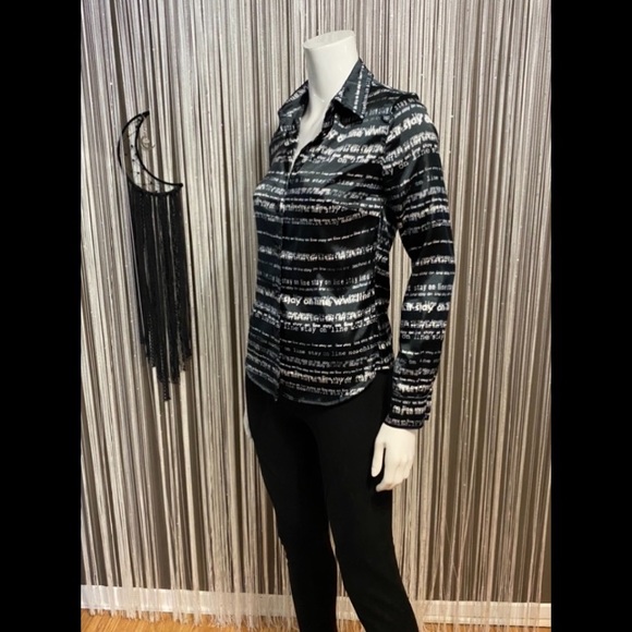 🔻SALE🔻MOSCHINO🔹NEW CONDITION - Picture 3 of 9